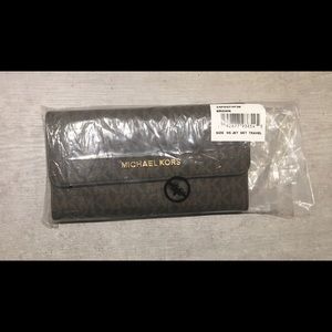Michael Kors Carryall Wallet Brown/Acorn